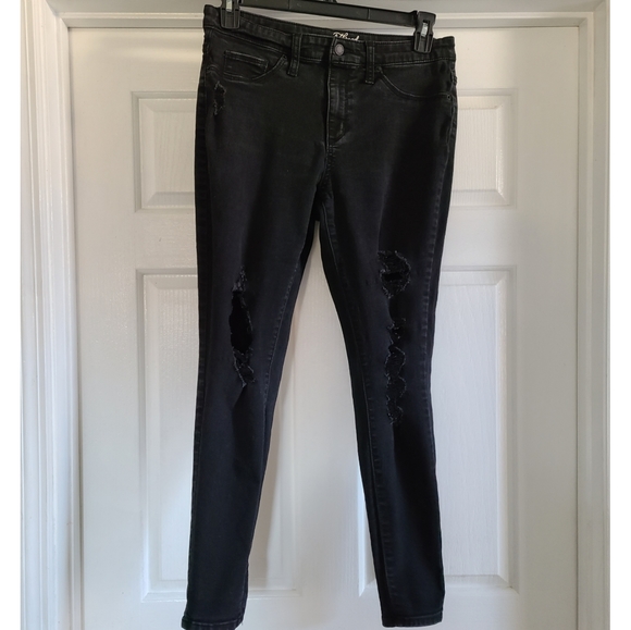 ❄B1G2❄ Universal Threads high rise jeggings - Picture 1 of 3